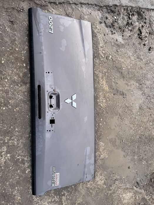 2 броя капак Mitsubishi L200