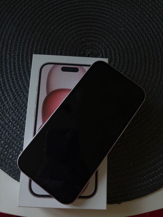 Iphone 15 roz 128 GB