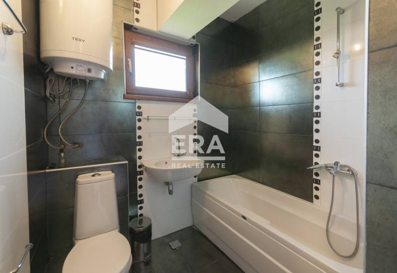 Продава се Къща в Варна, м-т Траката - 201 кв.м за 1816 €/кв.м - Снимка #9