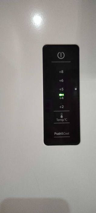 Холодильник indesit