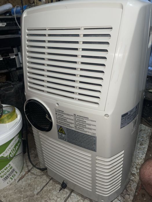 Aparat aer conditionat si caldura delonghi