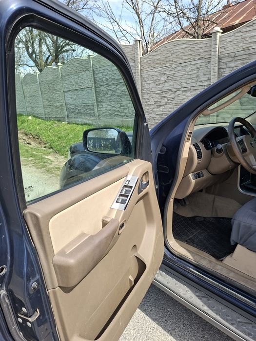 Nissan pathfinder