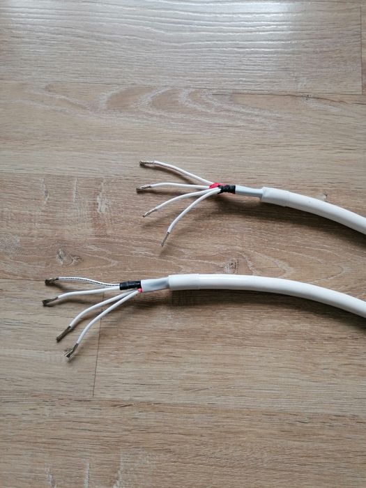 Chord Odyssey 4 - Bi-Wire, кабел за тонколони
Четири жилен тонколонен