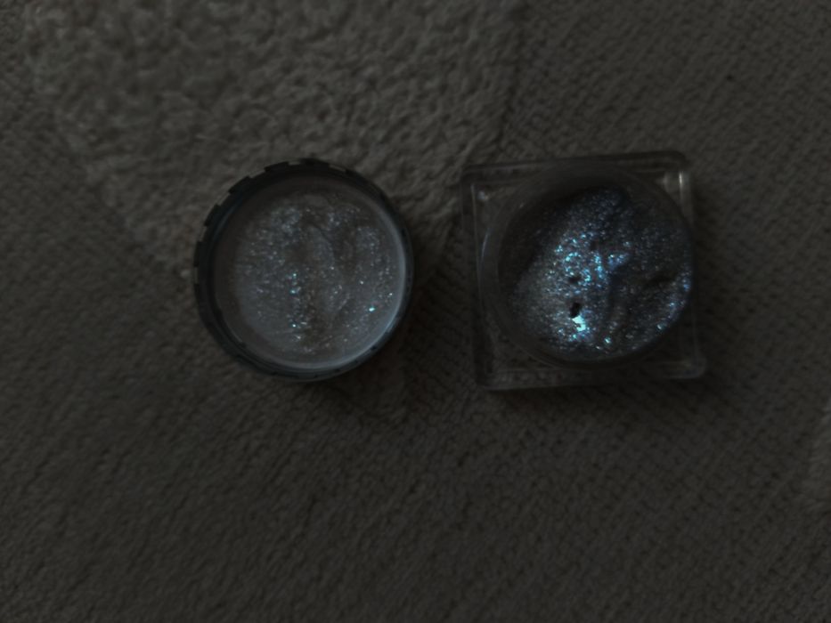 В продаже блёстки