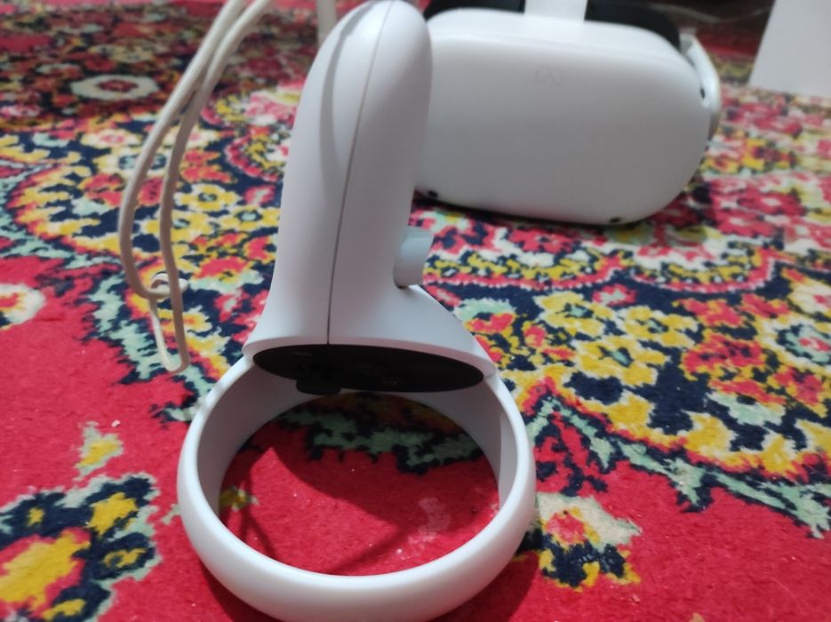 Продам meta quest 2