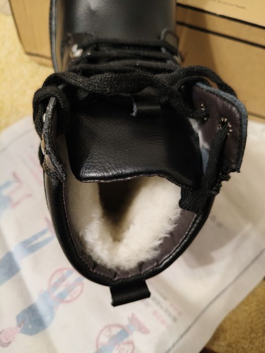 Мужские ботинки 40 размер.