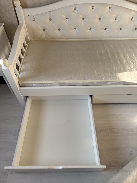 Продаю Диван-кровать