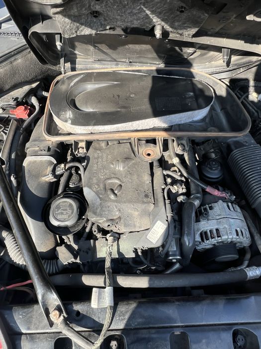 Dezmembrari bmw seria 5 gt f07 capota trager bara aripi faruri motor