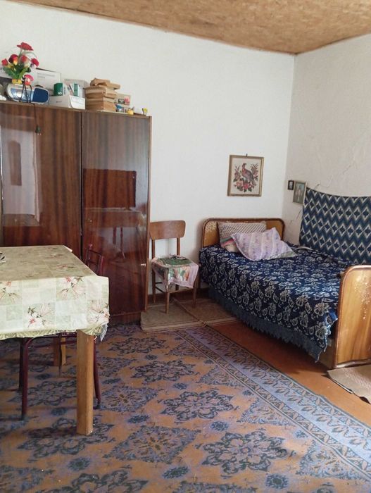 Продава се едноетажна къща в гр. Елхово, обл. Ямбол