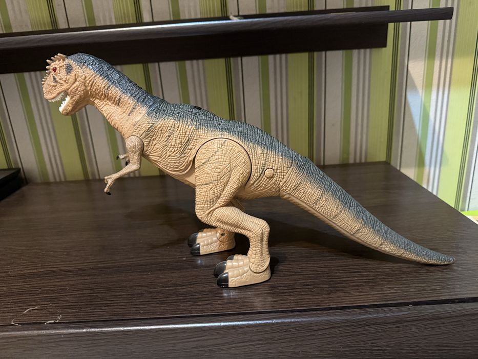 Пролам Динозавра