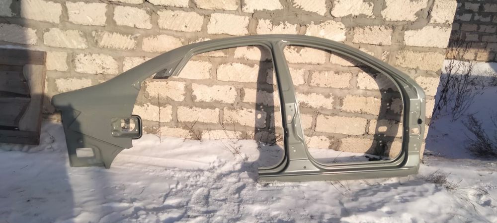 Крыло правая Лада веста