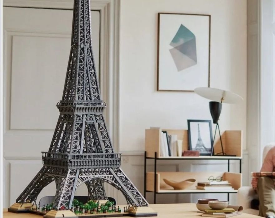 Конструктор Эйфелева Башня Городской квартал 10001 детал