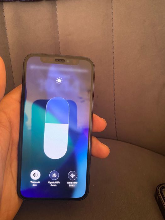 Айфон 12 мини.