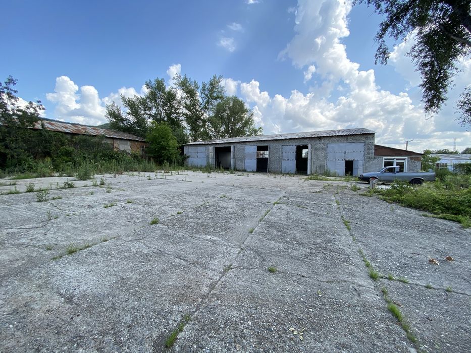 Hala industriala 600mp de inchiriat