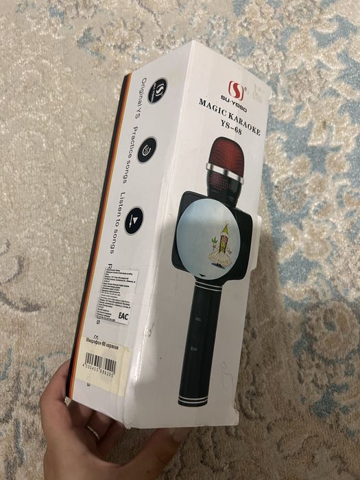 микрофон новый, розовый