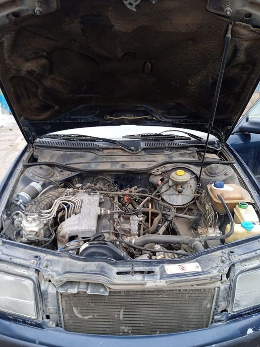 Продам Ауди 100 С4