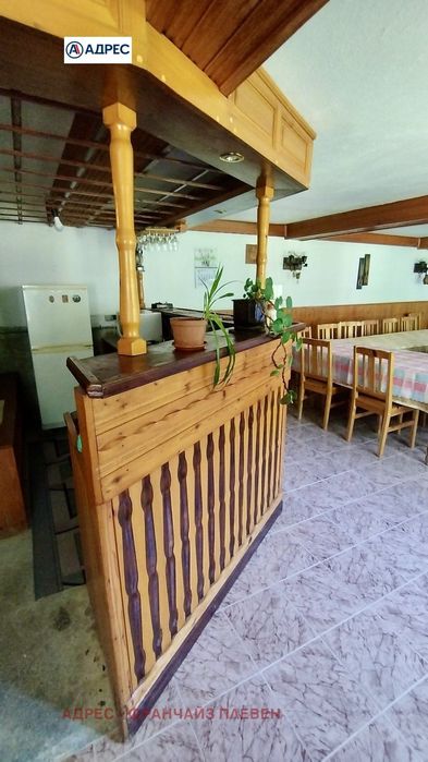 Хотел в Ловеч, област-с.Рибарица площ 457 цена 220000