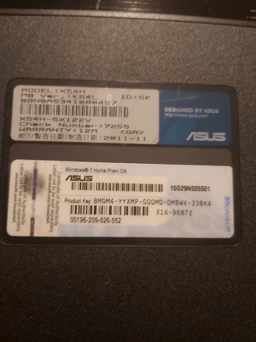 Leptop Asus cu încărcător