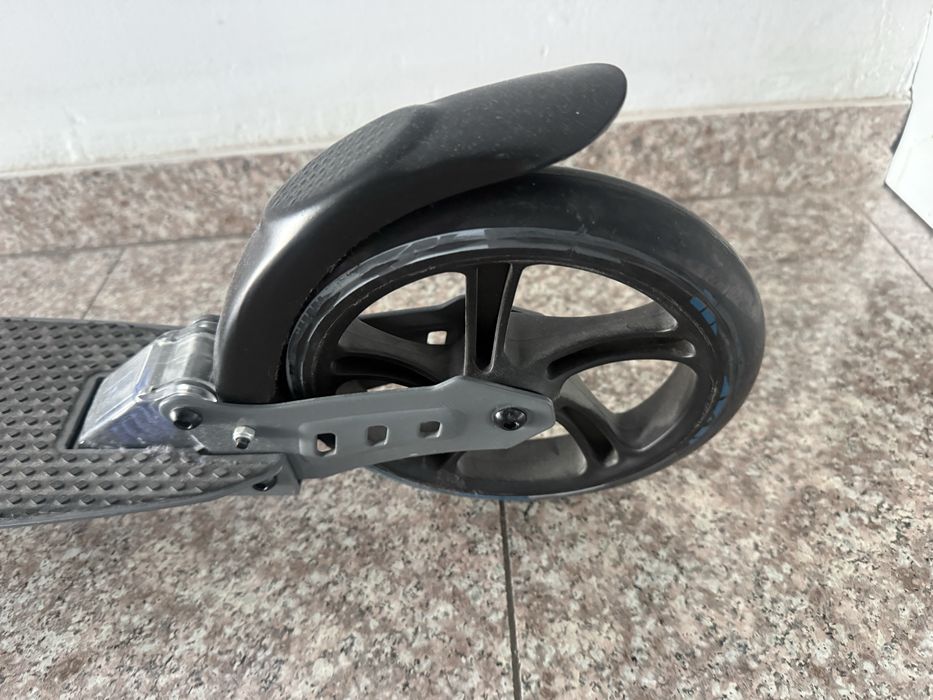 Тротинетка / скутер с големи колела до 100кг
