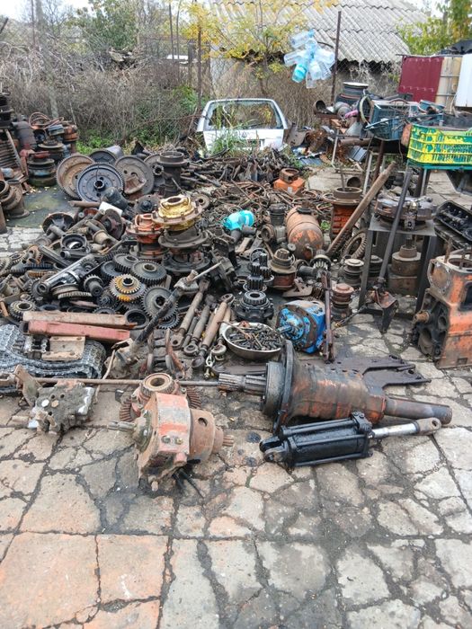 Vand piese tractor U650