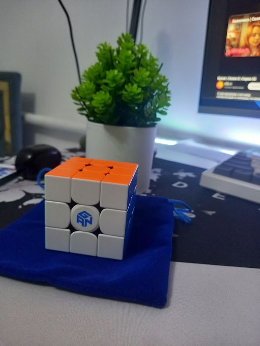 Профессиональный магнитный кубик Рубика 3x3 GAN 354 V2 Magnetic без га