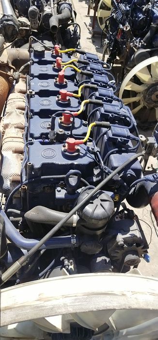 Gazli matorlar sotiladi. Shacman Howo Sitrak.