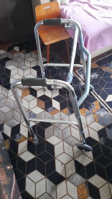 Ходунки для взрослых