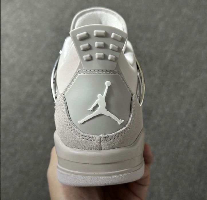 Nike Air Jordan 4 "Frozen Moments