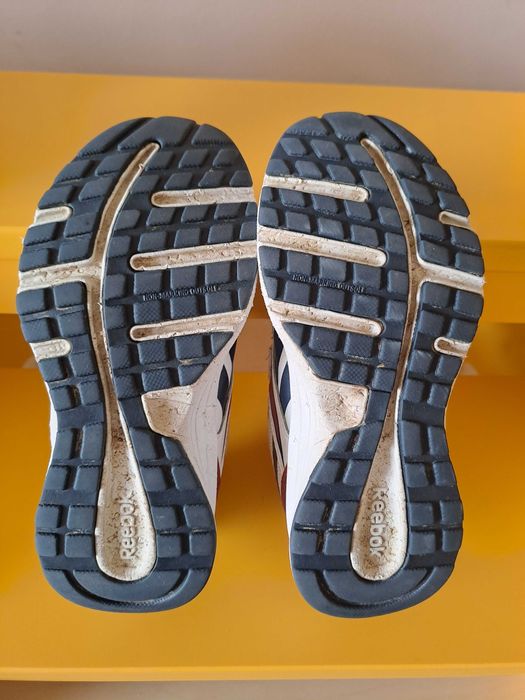 Reebok детски маратонки, 28 номер