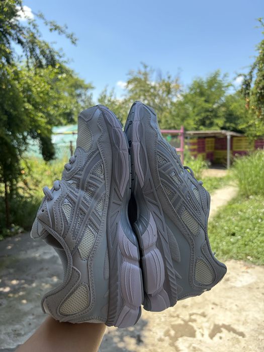 ASICS gel nyc White/Grey