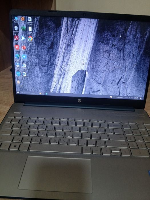 Novutbuk 8 oy kafolati bor