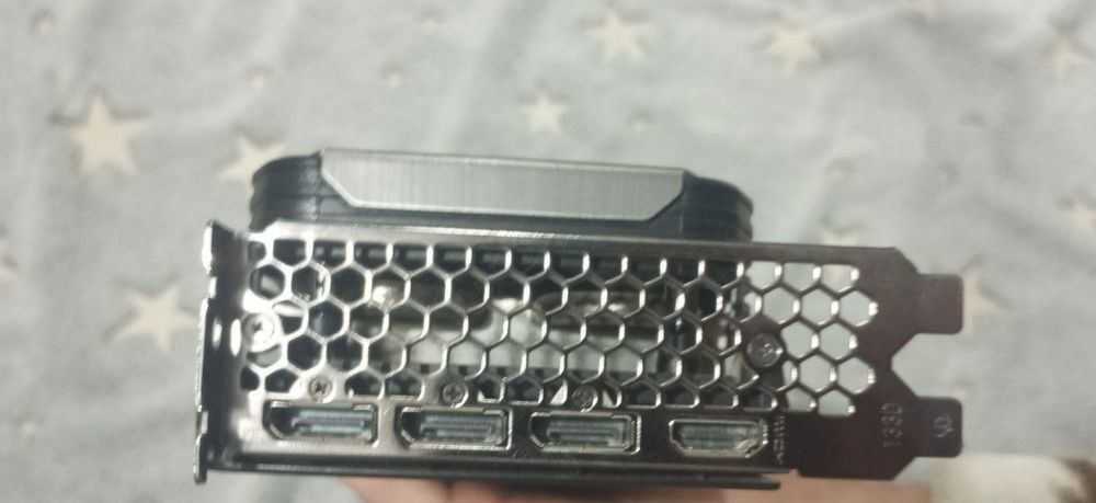 Видеокарта очень мощная для игр и создание ии