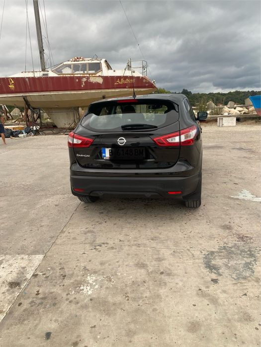 Продавам Нисан Кашкай