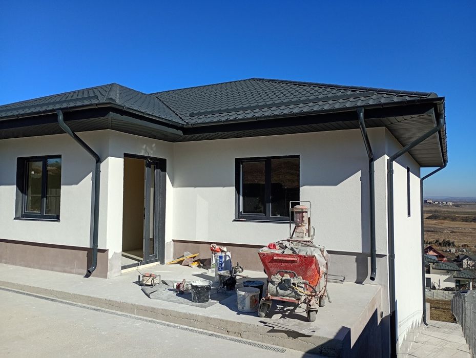 Casa tip duplex Tomesti