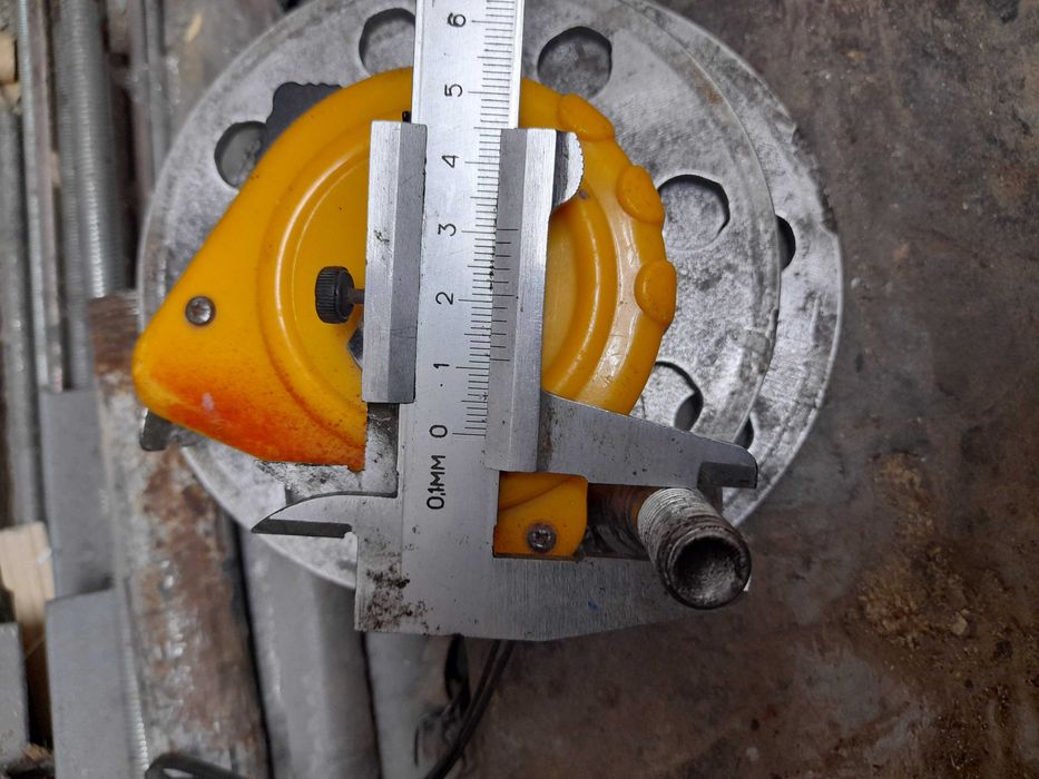 Продавам 2 броя фланци за джанти с дебелина 5мм