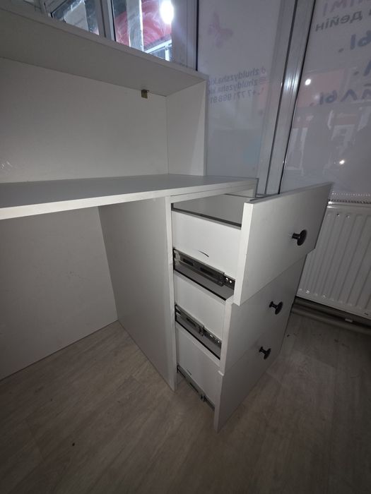Продаю мебель, кассу