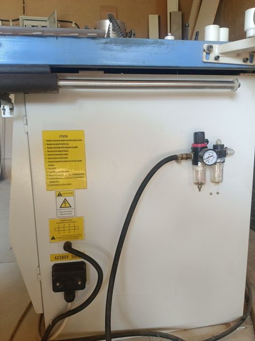 Кромкооблицовочный станок