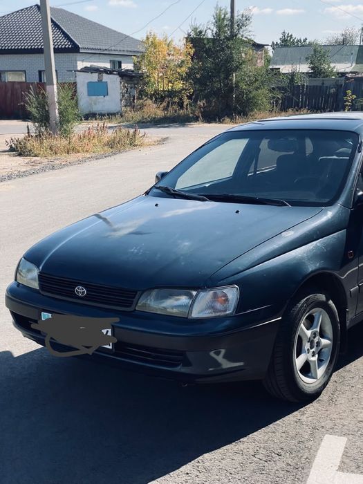 Тойота Карина е 95 год