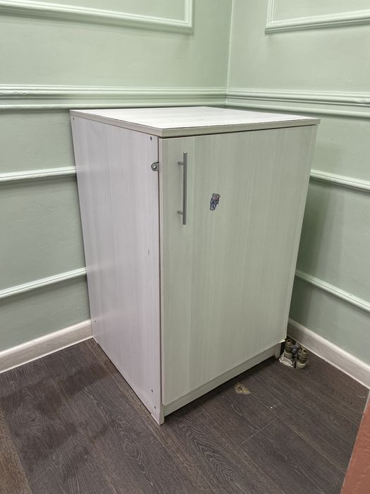 Продам тумбу , можно в салон красоты