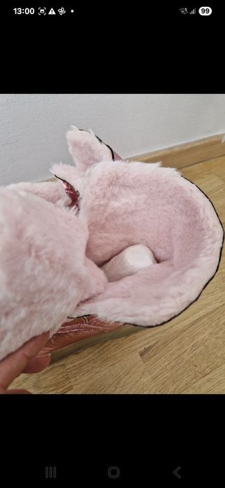 Vând ghete îmblănite noi!