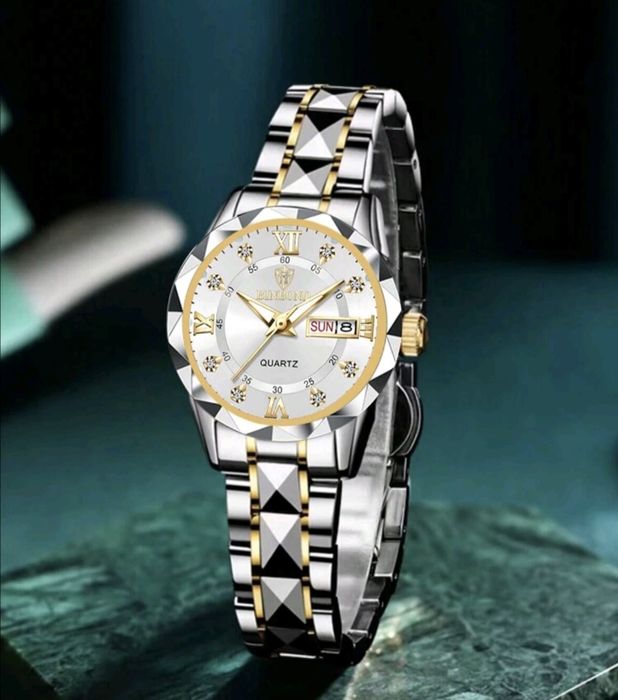 Различни модели дамски календарни кварцови часовници