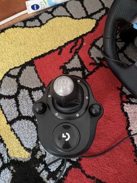Logitech g29 volan gaming