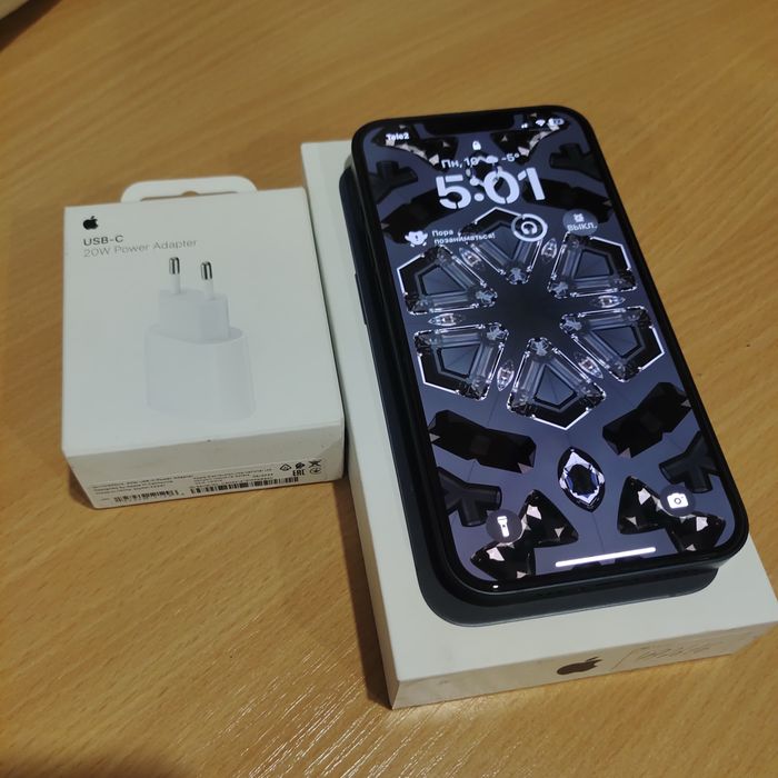 Обменяю Iphone 13 на айфон классом выше