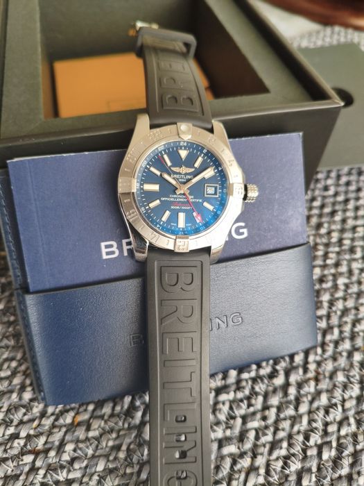Breitling Avenger gmt ii