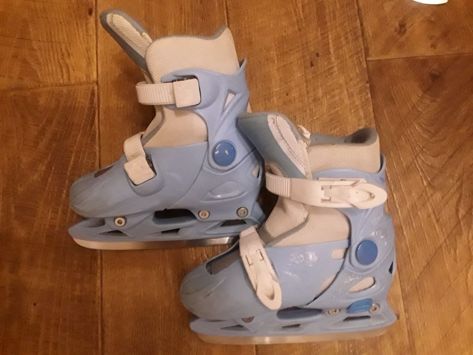 Продам коньки детские