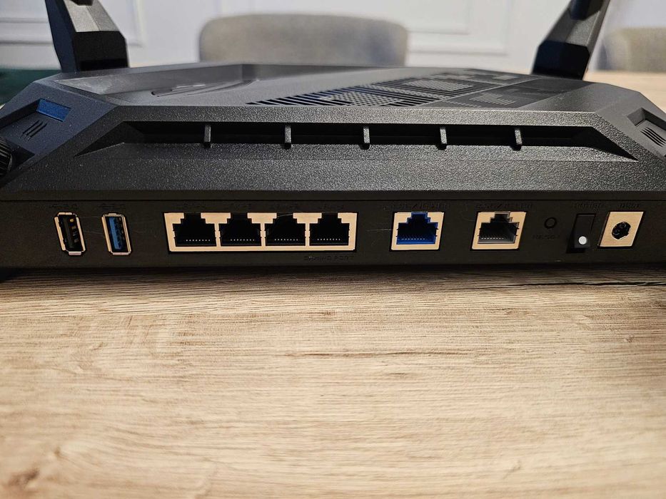 Router Wireless Gaming ASUS ROG Rapture GT-AX6000, Dual-Band, Wi-Fi 6, AiMesh, Triple-Level Game Acceleration, 4 antene Wi-Fi