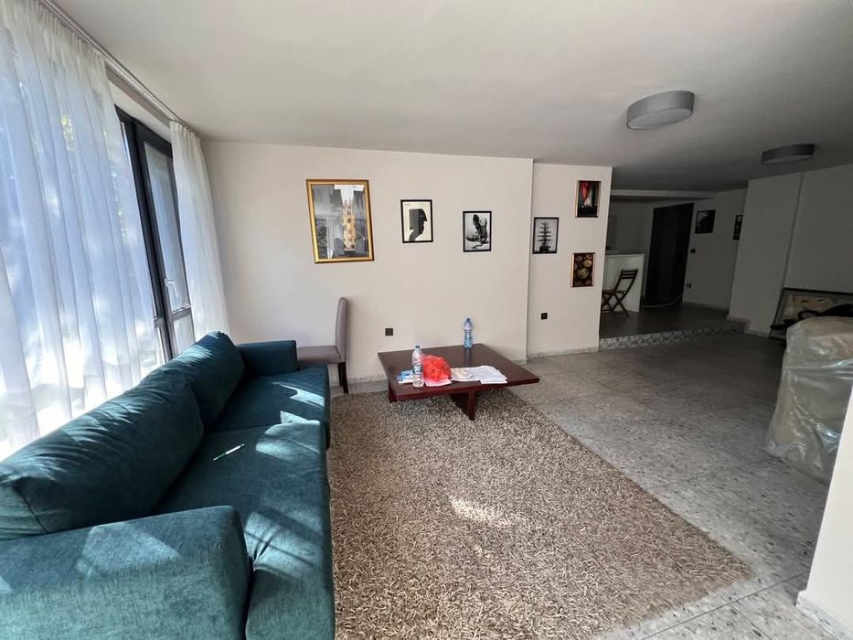 Продава се Хотел в к.к. Св.Св. Константин и Елена - 600 кв.м за 2500 €/кв.м - Снимка #6