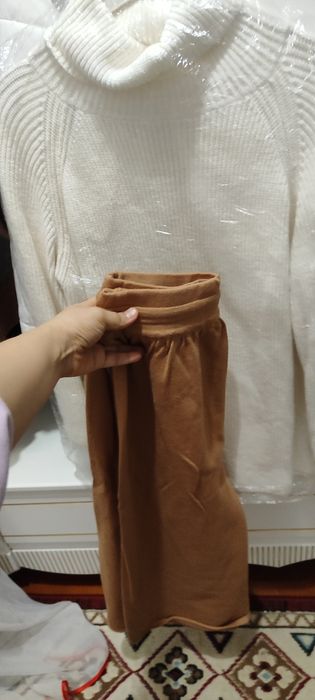 Киімдер сатылады