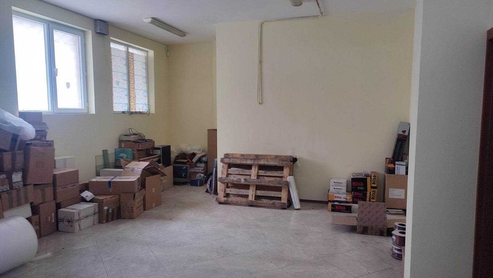 Дава се под наем Магазин в Бургас, Център - 230 кв.м за 979.2 € - Снимка #4