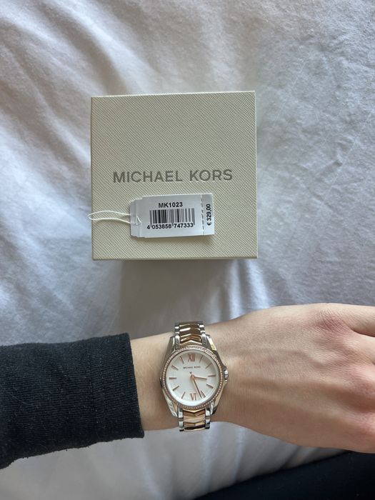 Часовник Michael Kors